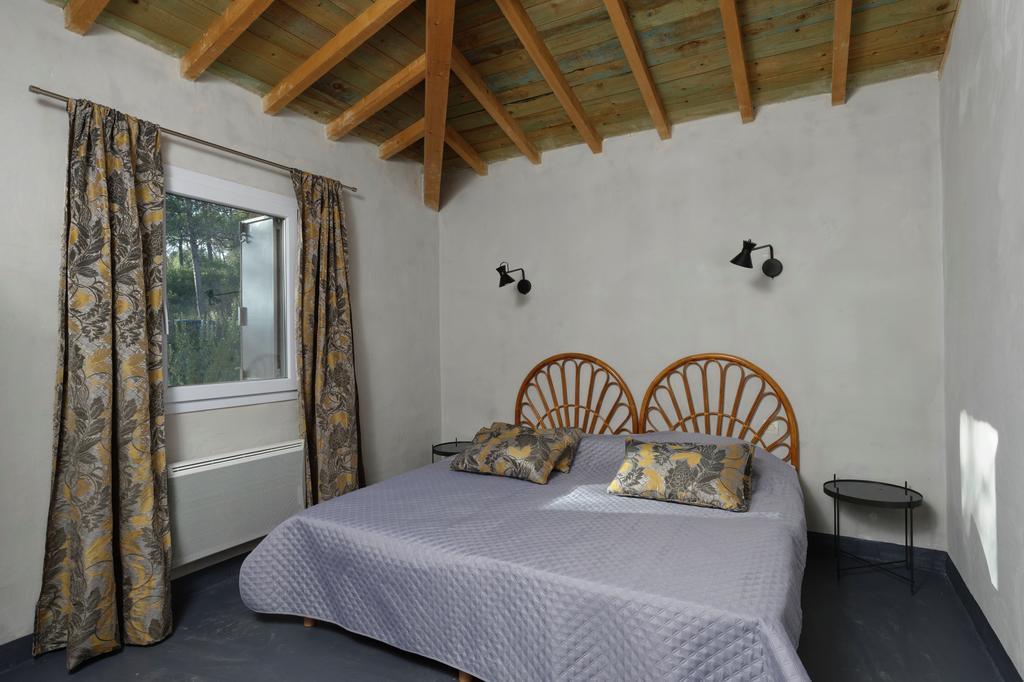 Les Lodges Du Pic Le Triadou Ngoại thất bức ảnh