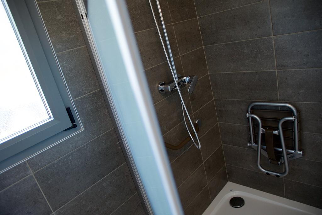 Les Lodges Du Pic Le Triadou Ngoại thất bức ảnh