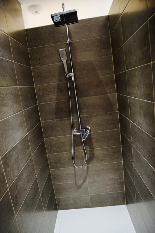 Les Lodges Du Pic Le Triadou Ngoại thất bức ảnh